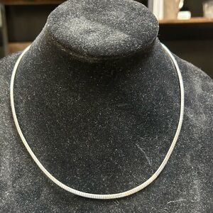 422938 Silver Omega Necklace 20”
